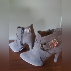 Lilana Ankle Boots size 5 1/2